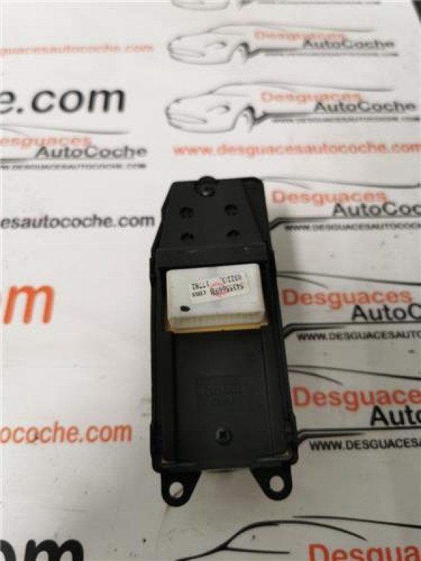 BOTONERA PUERTA DEL. IZDA.