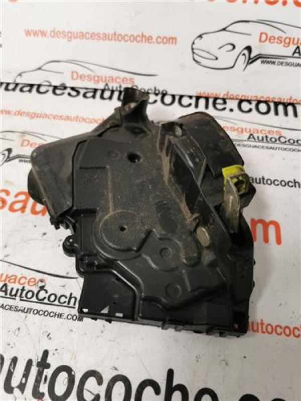 CERRADURA PUERTA DEL. IZDA.