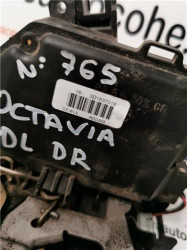 CERRADURA PUERTA DEL. DCHA.