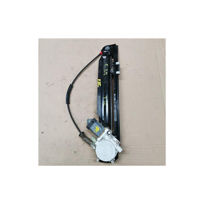 ELEVALUNAS ELECTRICO TRA. IZDO.