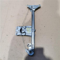 ELEVALUNAS ELECTRICO TRA. DCHO.