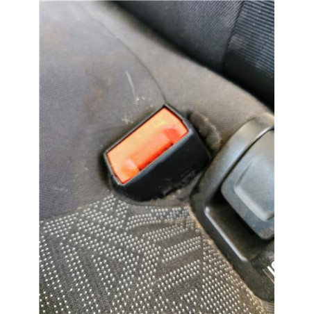 ANCLAJE CINTURON TRA. IZDO.