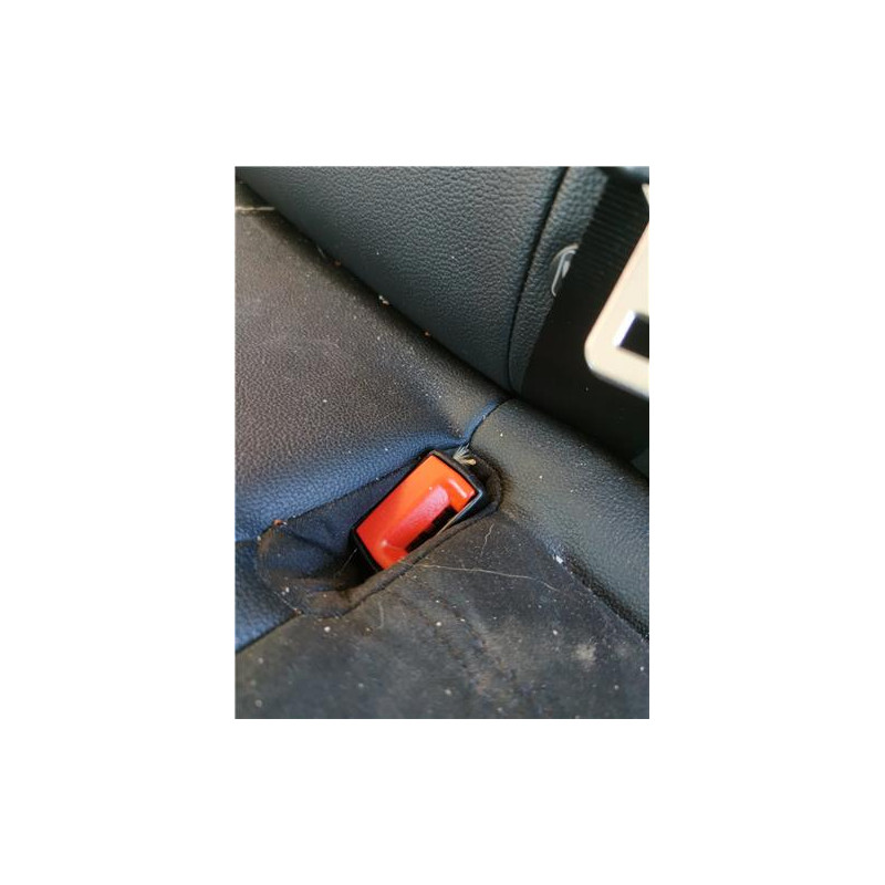 ANCLAJE CINTURON TRA. IZDO.