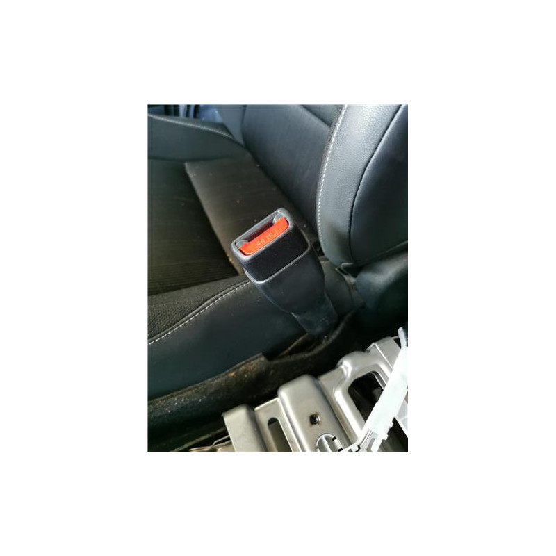 ANCLAJE CINTURON DEL. DCHO.