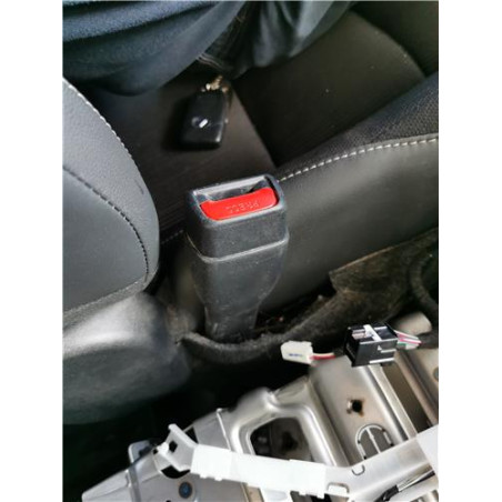 ANCLAJE CINTURON DEL. IZDO.