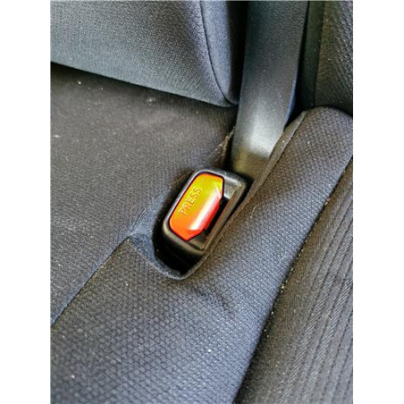 ANCLAJE CINTURON TRA. IZDO.