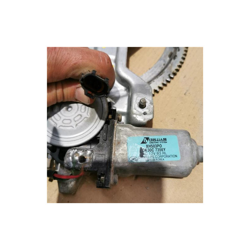 ELEVALUNAS ELECTRICO TRA. IZDO.