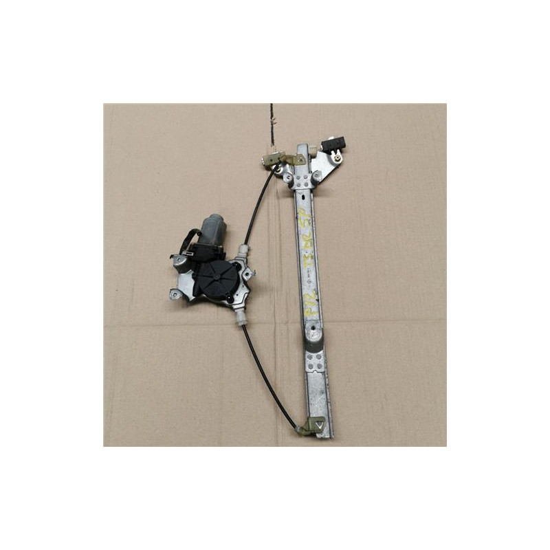 ELEVALUNAS ELECTRICO TRA. DCHO.