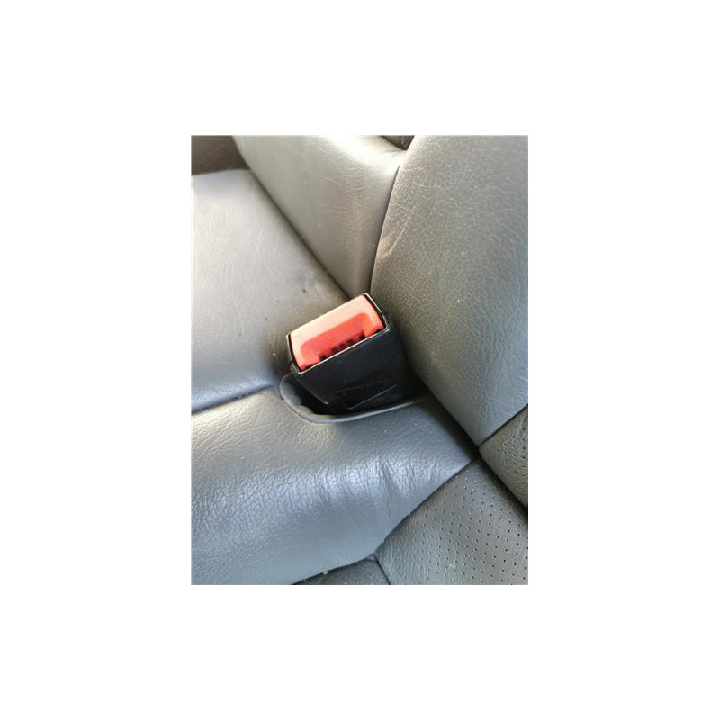 ANCLAJE CINTURON TRA. IZDO.