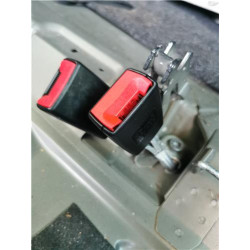 ANCLAJE CINTURON TRA. IZDO.