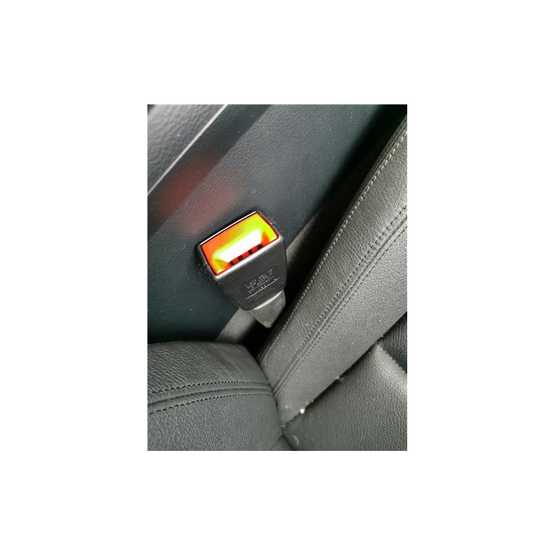 ANCLAJE CINTURON DEL. DCHO.