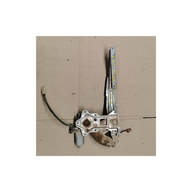 ELEVALUNAS ELECTRICO DEL. DCHO.