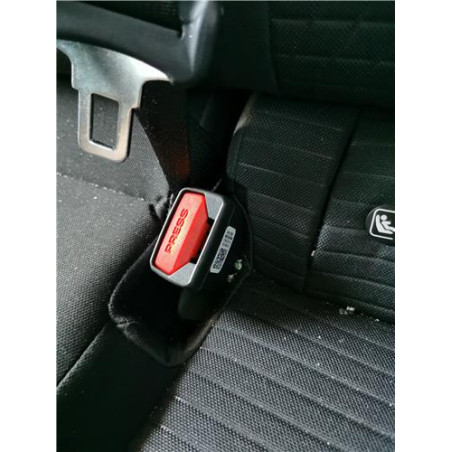 ANCLAJE CINTURON TRA. IZDO.