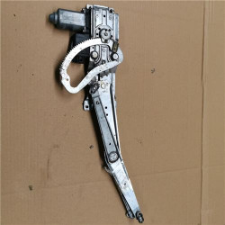 ELEVALUNAS ELECTRICO IZDO.