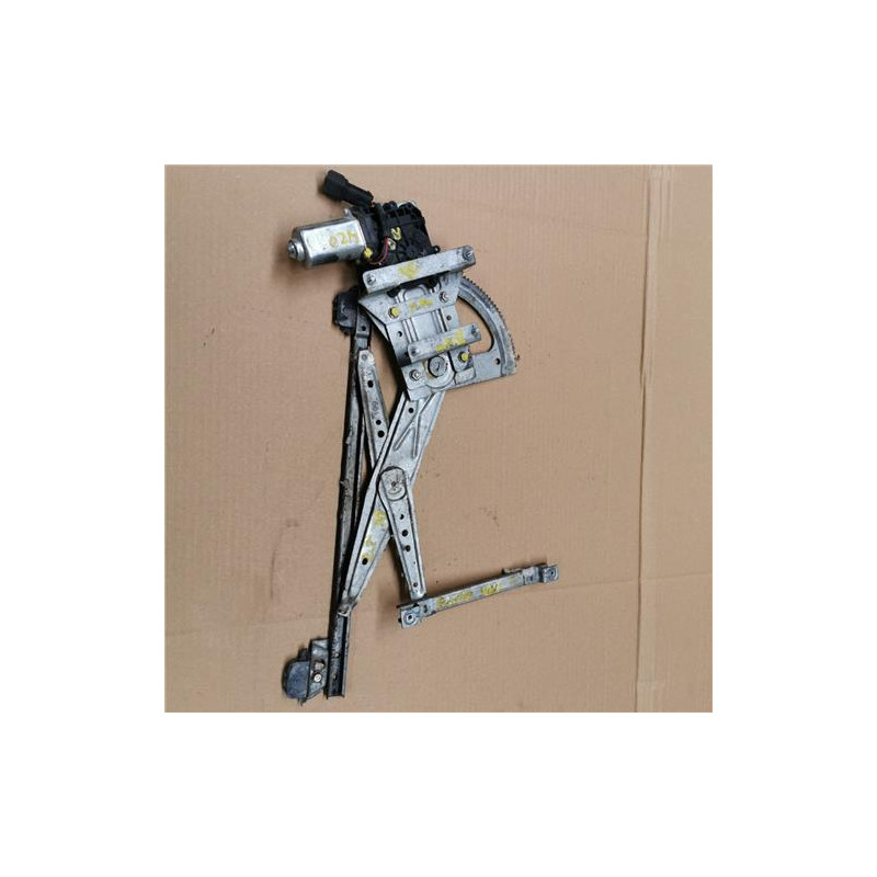 ELEVALUNAS ELECTRICO DEL. IZDO.