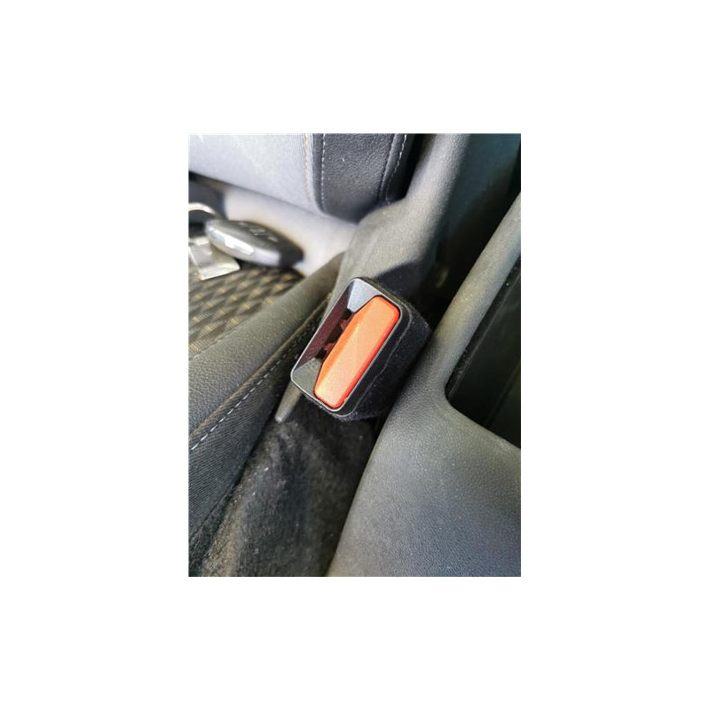 ANCLAJE CINTURON DEL. DCHO.