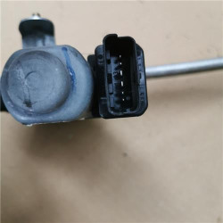 ELEVALUNAS ELECTRICO TRA. IZDO.