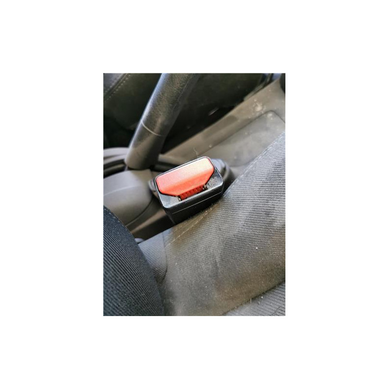 ANCLAJE CINTURON DEL. DCHO.