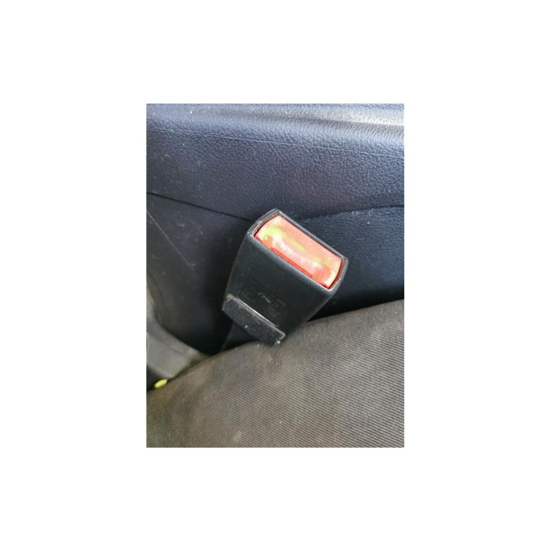 ANCLAJE CINTURON DEL. DCHO.