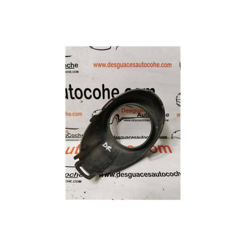 REJILLA PARAGOLPES DEL. DCHA.