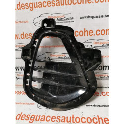 REJILLA PARAGOLPES DEL. DCHA.