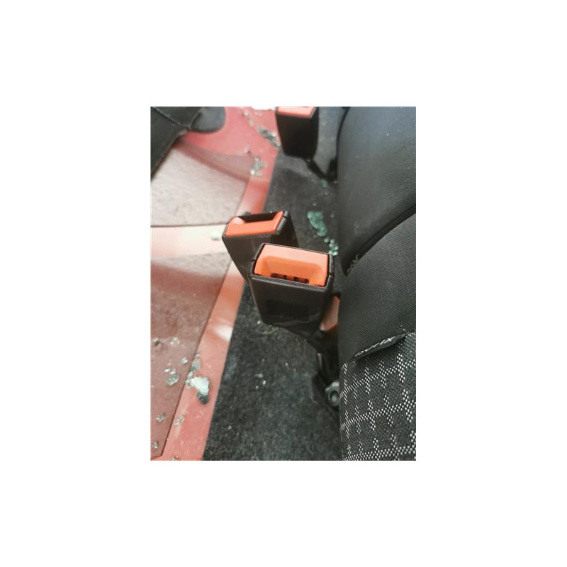 ANCLAJE CINTURON TRA. IZDO.
