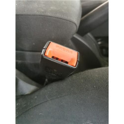 ANCLAJE CINTURON DEL. DCHO.