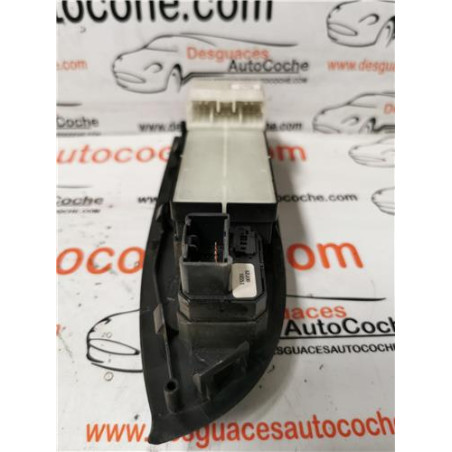 BOTONERA PUERTA DEL. IZDA.