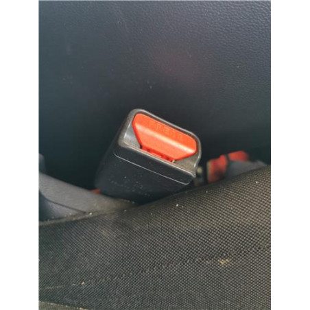 ANCLAJE CINTURON DEL. DCHO.