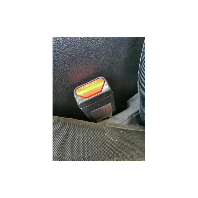 ANCLAJE CINTURON DEL. IZDO.