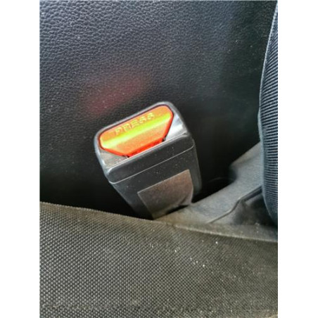 ANCLAJE CINTURON DEL. IZDO.