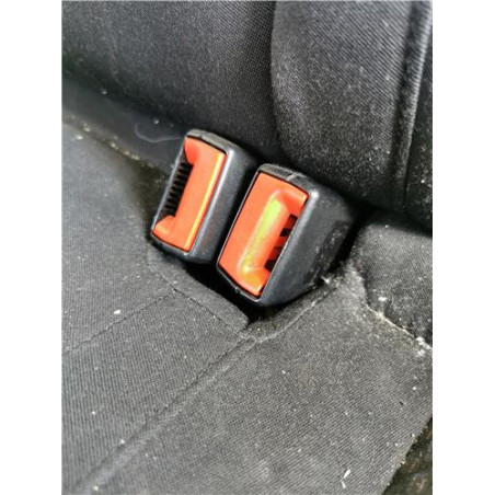 ANCLAJE CINTURON TRA. IZDO.