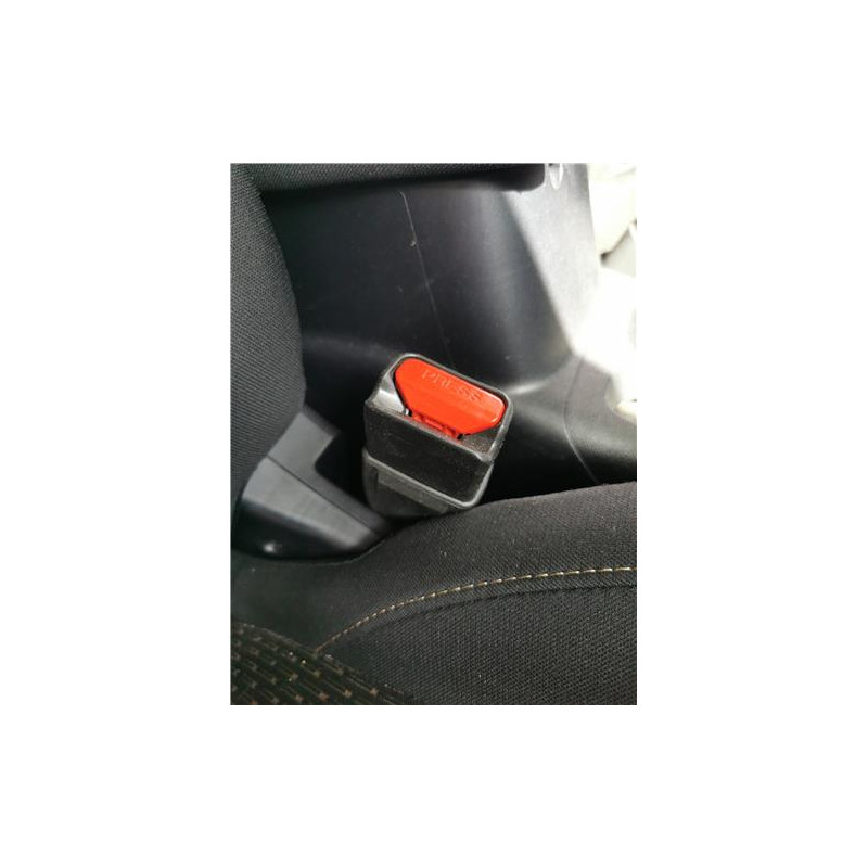 ANCLAJE CINTURON DEL. DCHO.