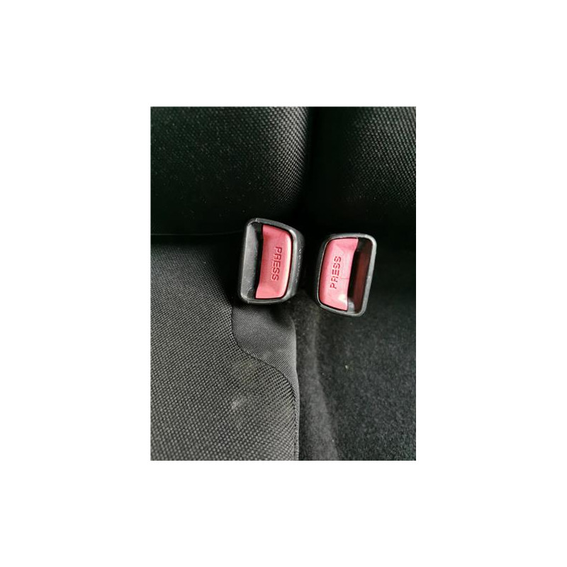 ANCLAJE CINTURON TRA. IZDO.