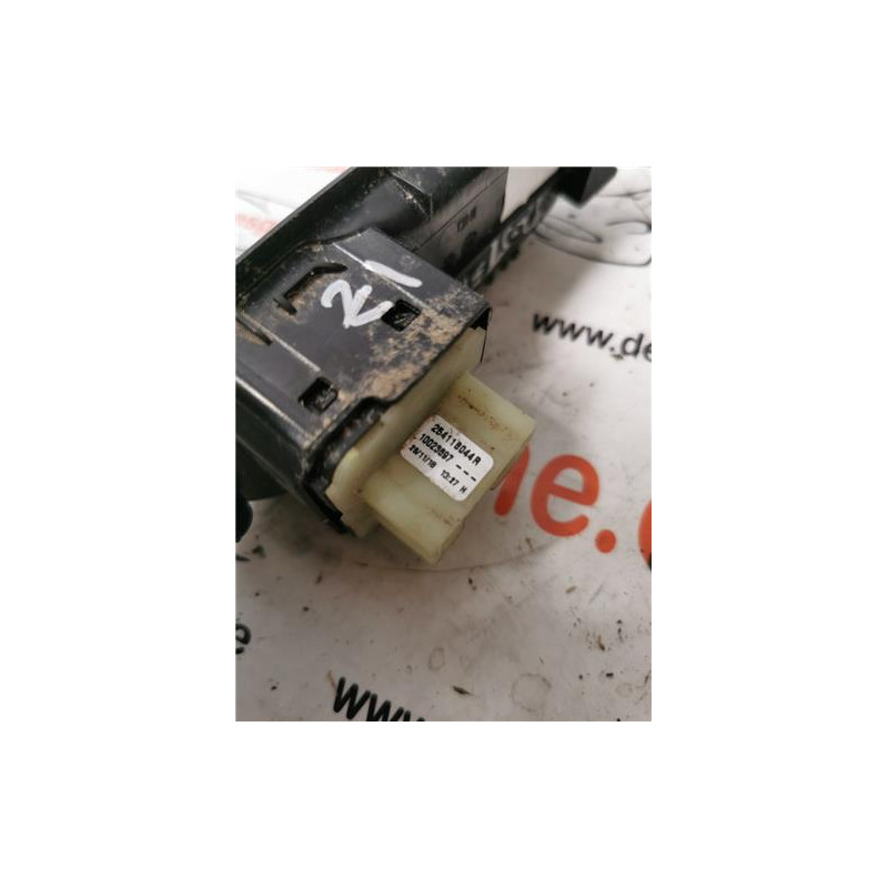 BOTONERA PUERTA DEL. IZDA.