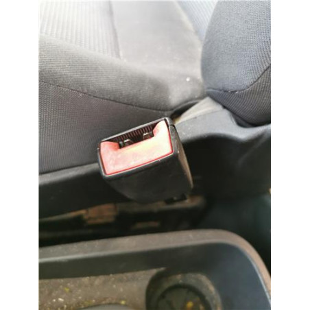 ANCLAJE CINTURON DEL. DCHO.