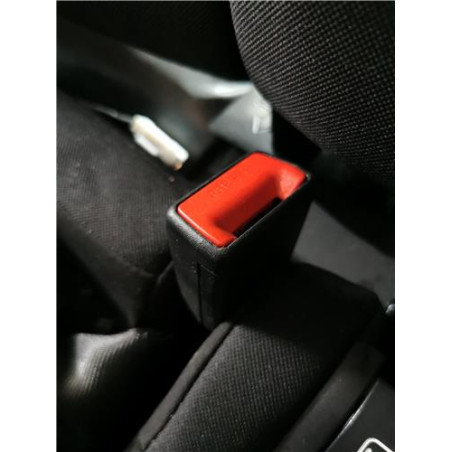 ANCLAJE CINTURON TRA. IZDO.