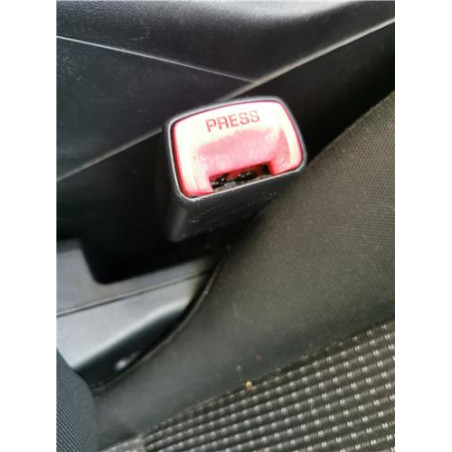 ANCLAJE CINTURON DEL. DCHO.