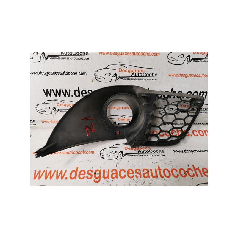 REJILLA PARAGOLPES DEL. IZDA.