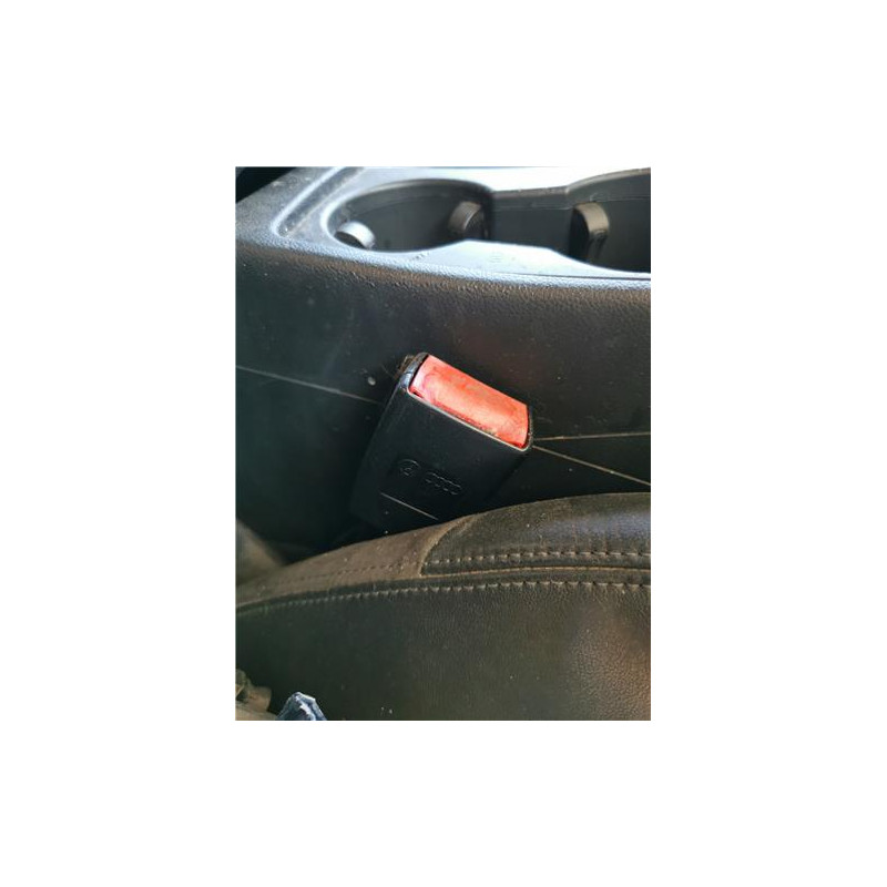 ANCLAJE CINTURON DEL. DCHO.