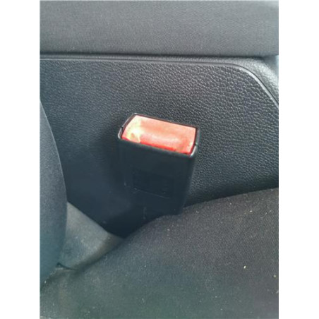 ANCLAJE CINTURON DEL. DCHO.