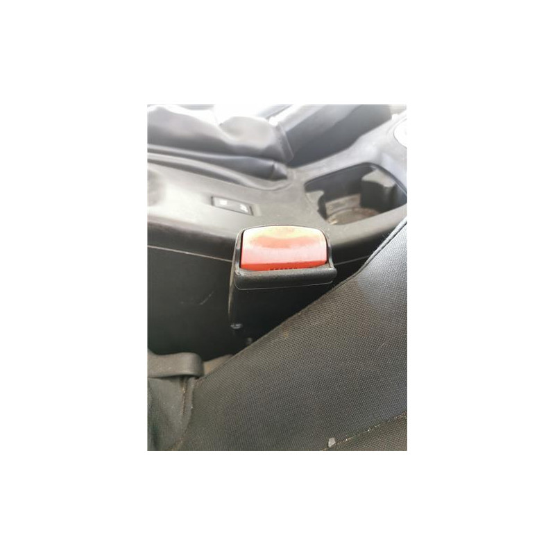 ANCLAJE CINTURON DEL. DCHO.