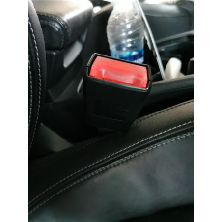 ANCLAJE CINTURON DEL. DCHO.