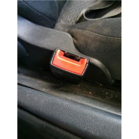 ANCLAJE CINTURON DEL. IZDO.