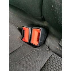 ANCLAJE CINTURON TRA. IZDO.