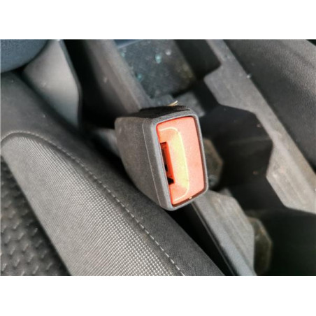 ANCLAJE CINTURON DEL. DCHO.