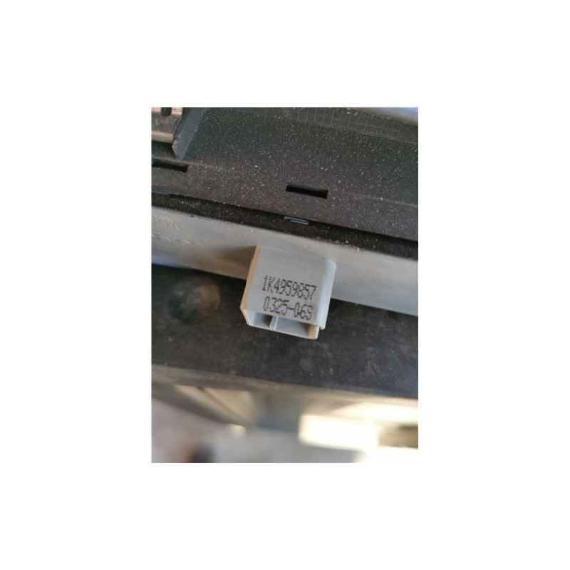 BOTONERA PUERTA DEL. IZDA.