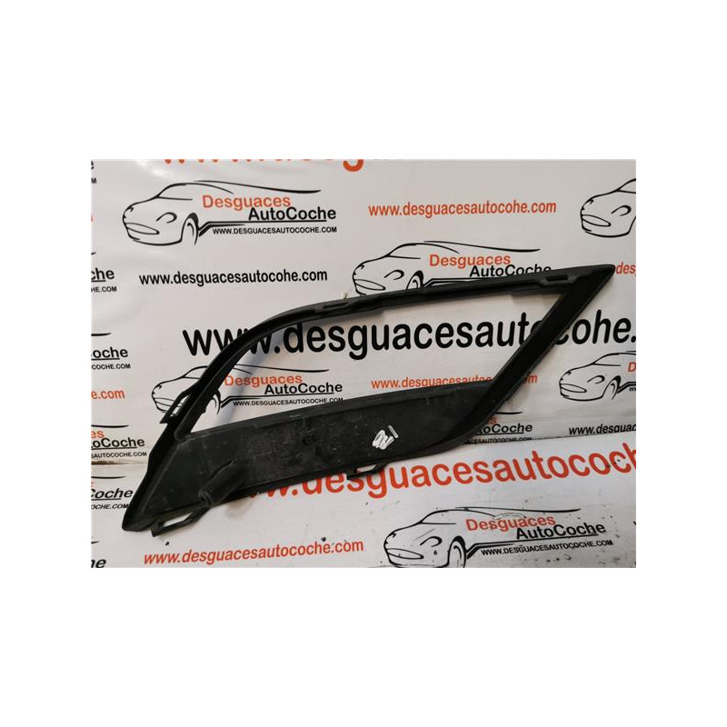 REJILLA PARAGOLPES DEL. IZDA.