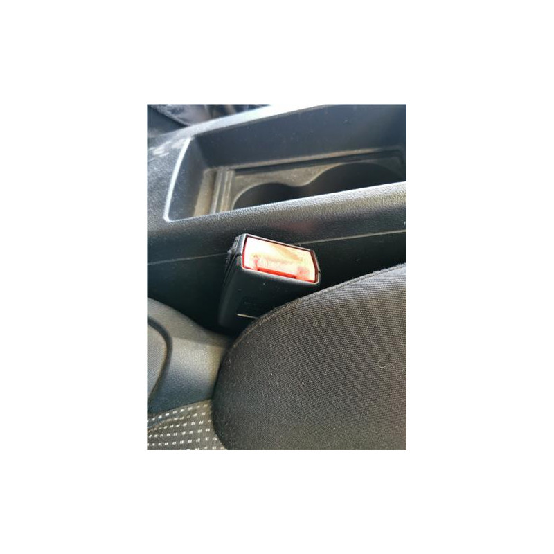 ANCLAJE CINTURON DEL. DCHO.