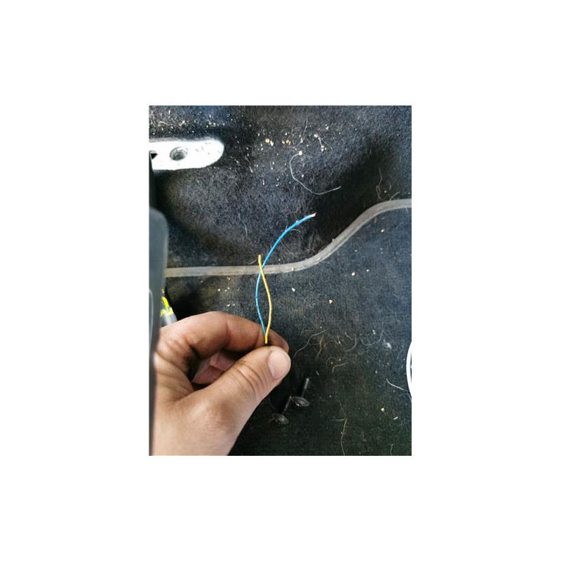 ANCLAJE CINTURON DEL. DCHO.